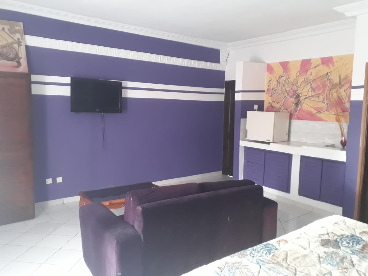Hotel Residence Seven 7 Abidjan Buitenkant foto