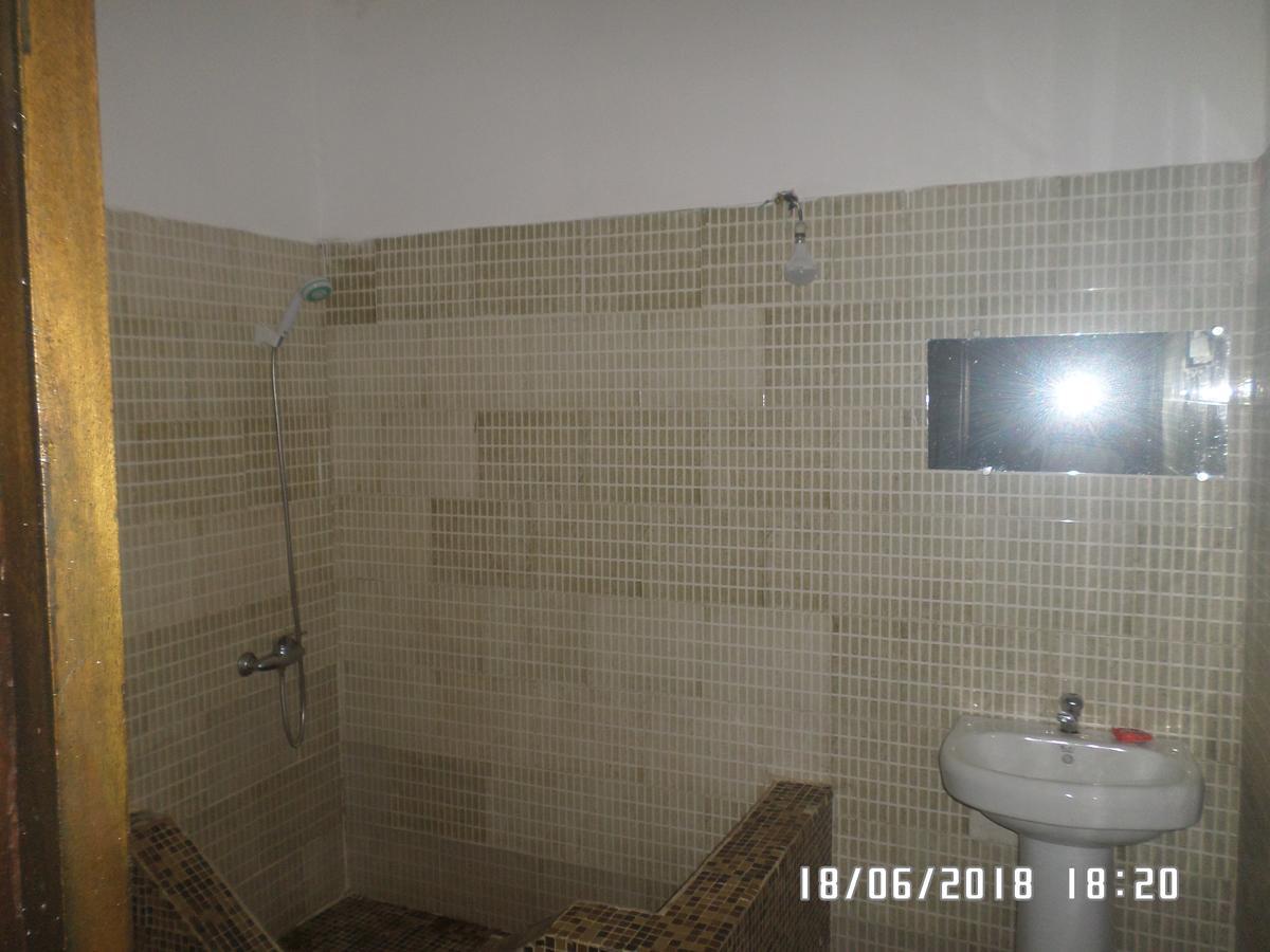 Hotel Residence Seven 7 Abidjan Buitenkant foto